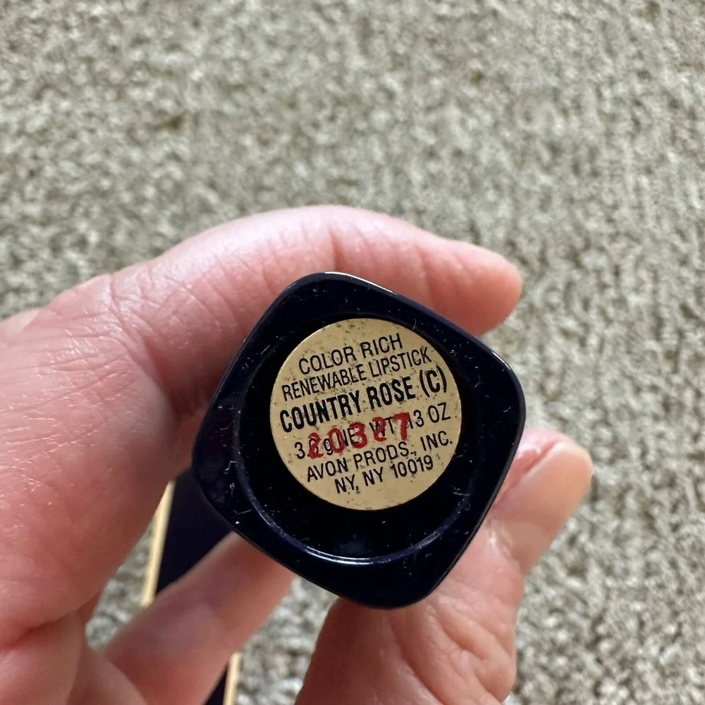 Avon Ultra Color Rich Lipstick‎ - Country Rose 0.13 Fl oz